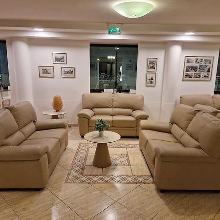Hotel Caruso Rimini Bagian luar foto