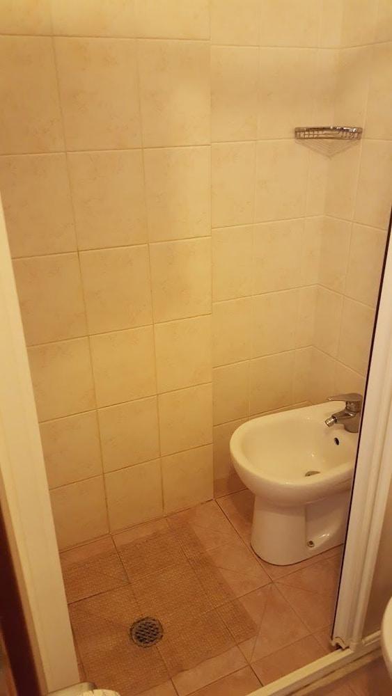 Hotel Caruso Rimini Bagian luar foto