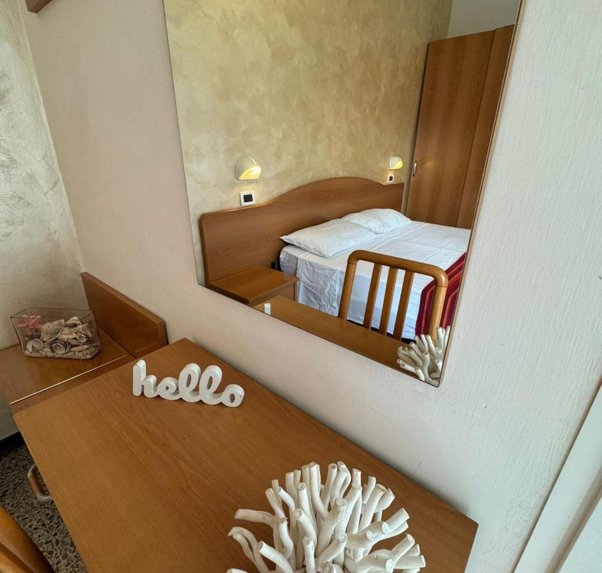 Hotel Caruso Rimini Bagian luar foto