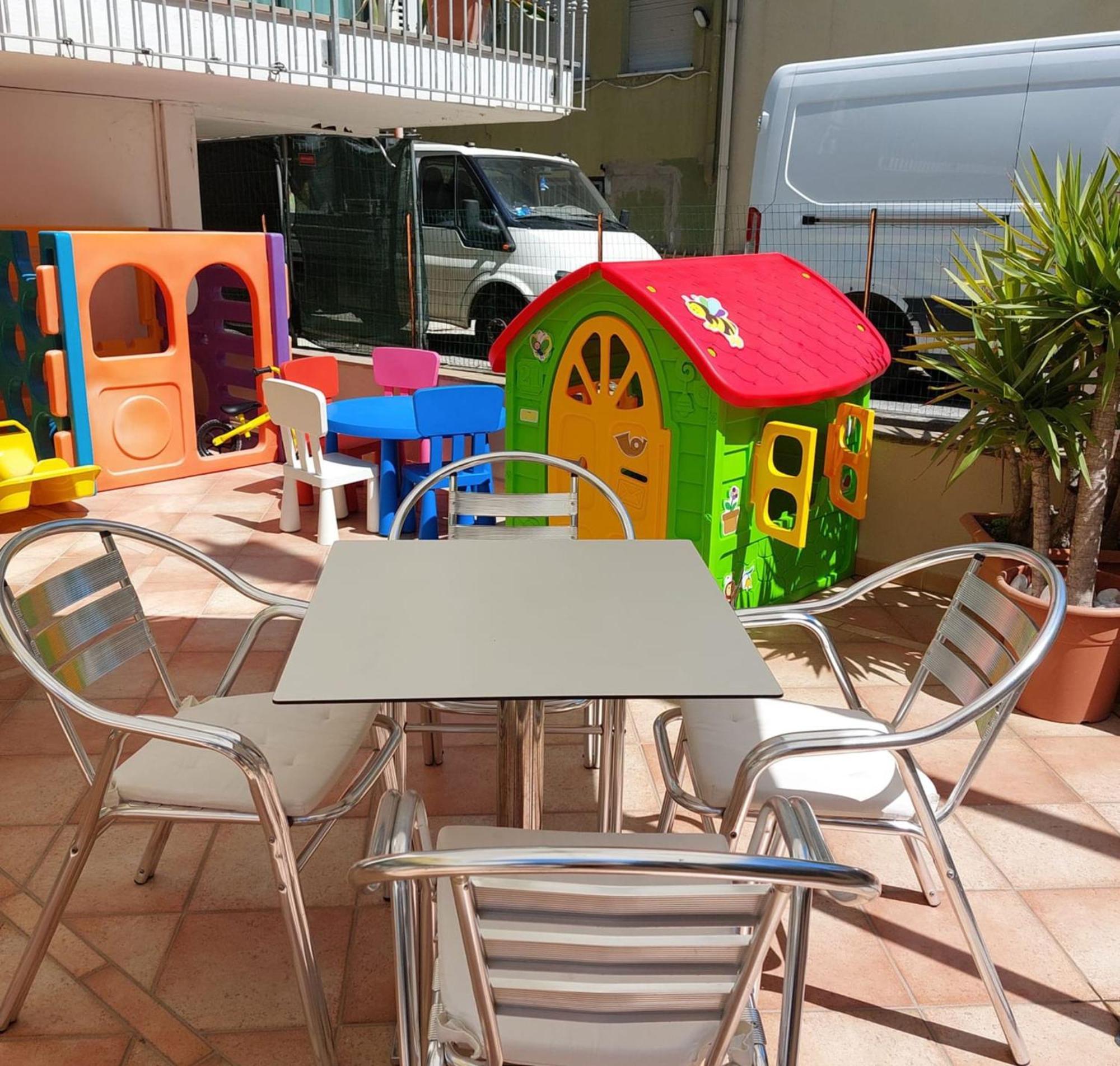 Hotel Caruso Rimini Bagian luar foto
