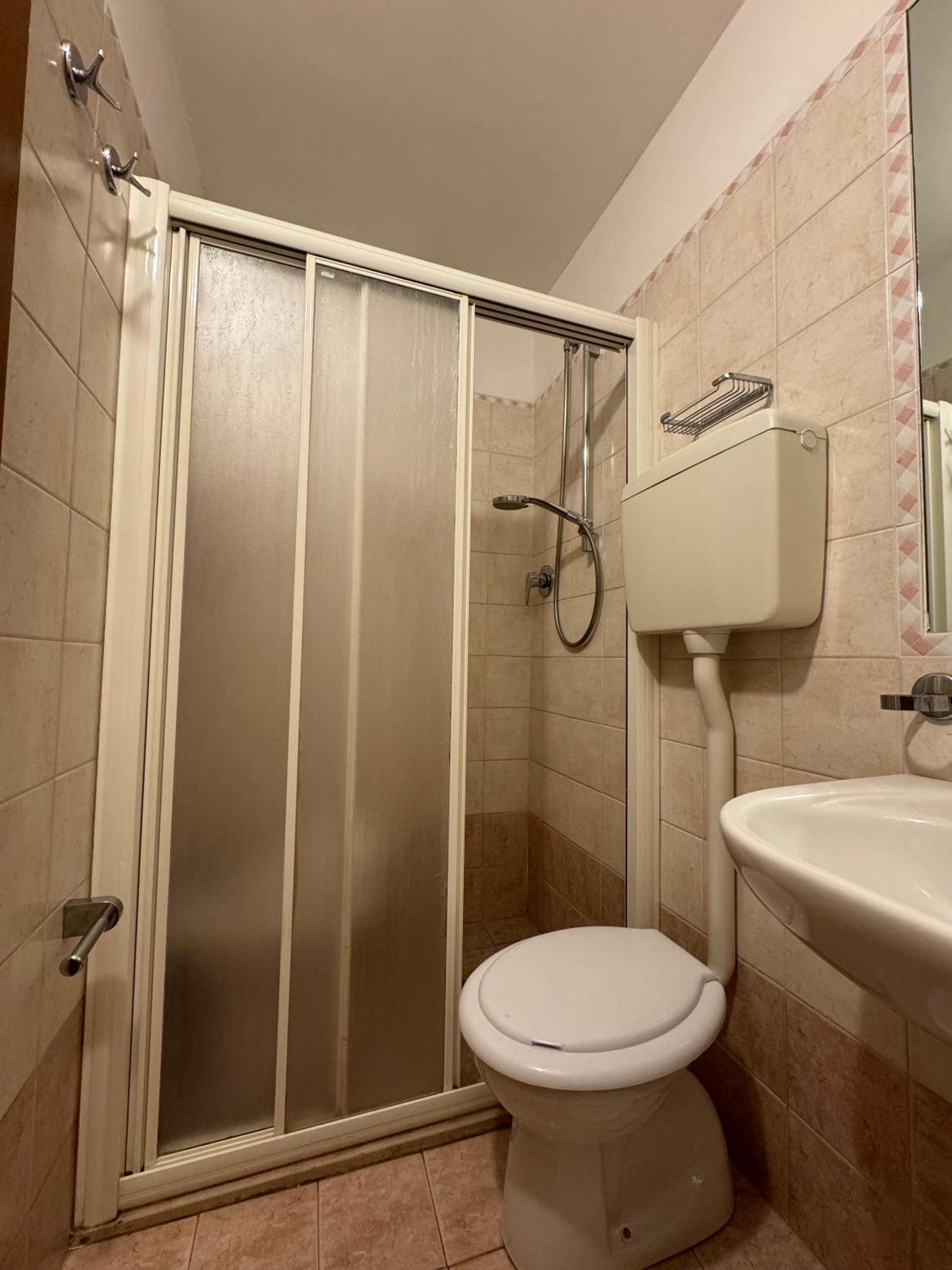 Hotel Caruso Rimini Bagian luar foto